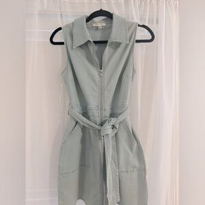 Cloud Ten Sleeveless Light Blue Denim Mini Dress, Size Medium